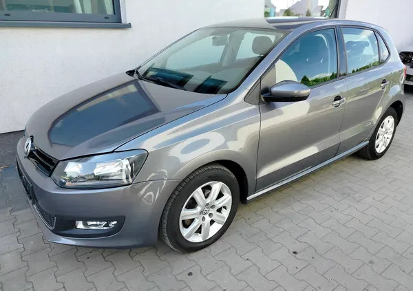 wielkopolskie Volkswagen Polo cena 25900 przebieg: 90000, rok produkcji 2013 z Opalenica